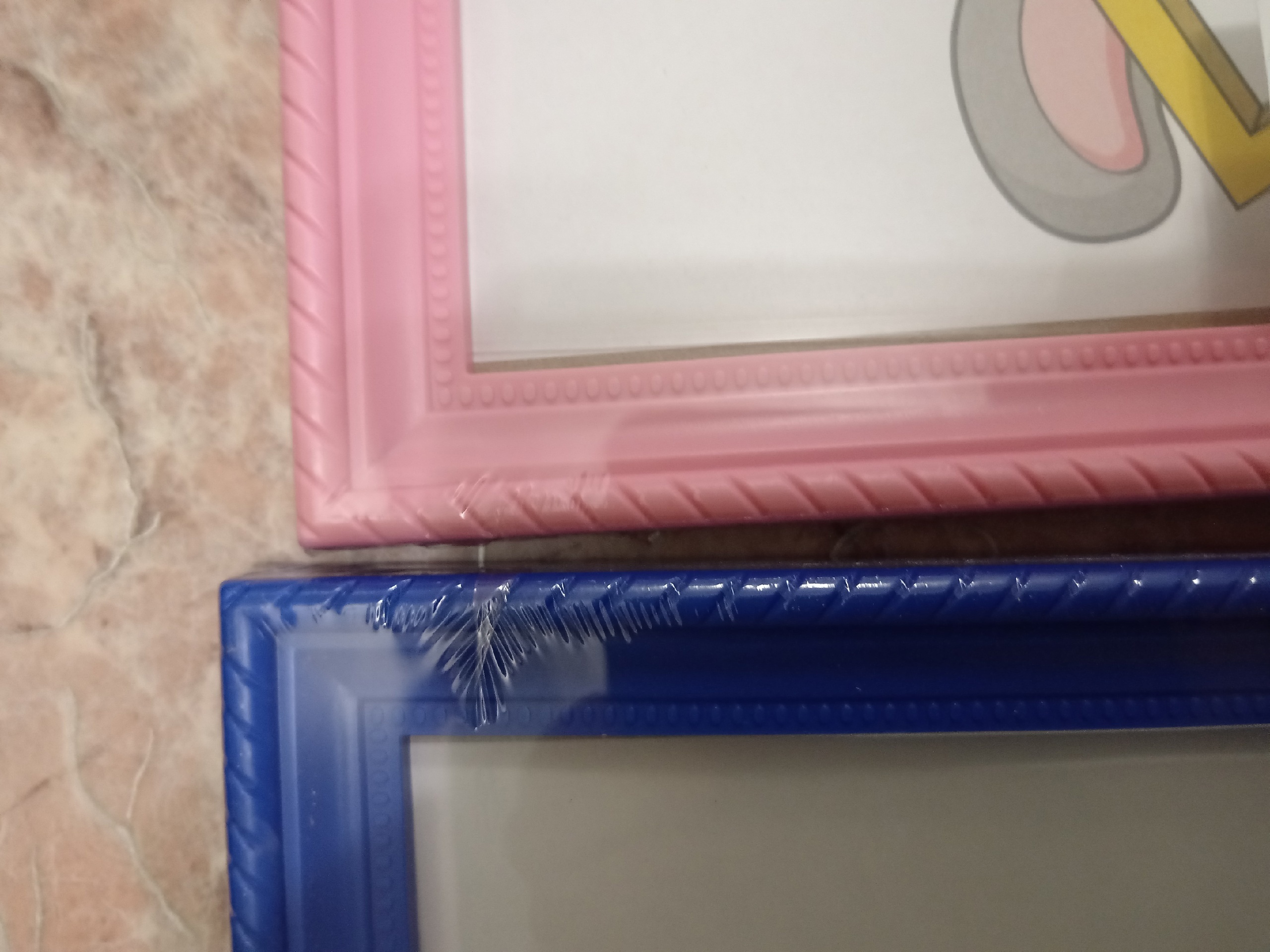 Фотография покупателя товара Фоторамка пластик L-1 21х30 см розовый (пластиковый экран)
