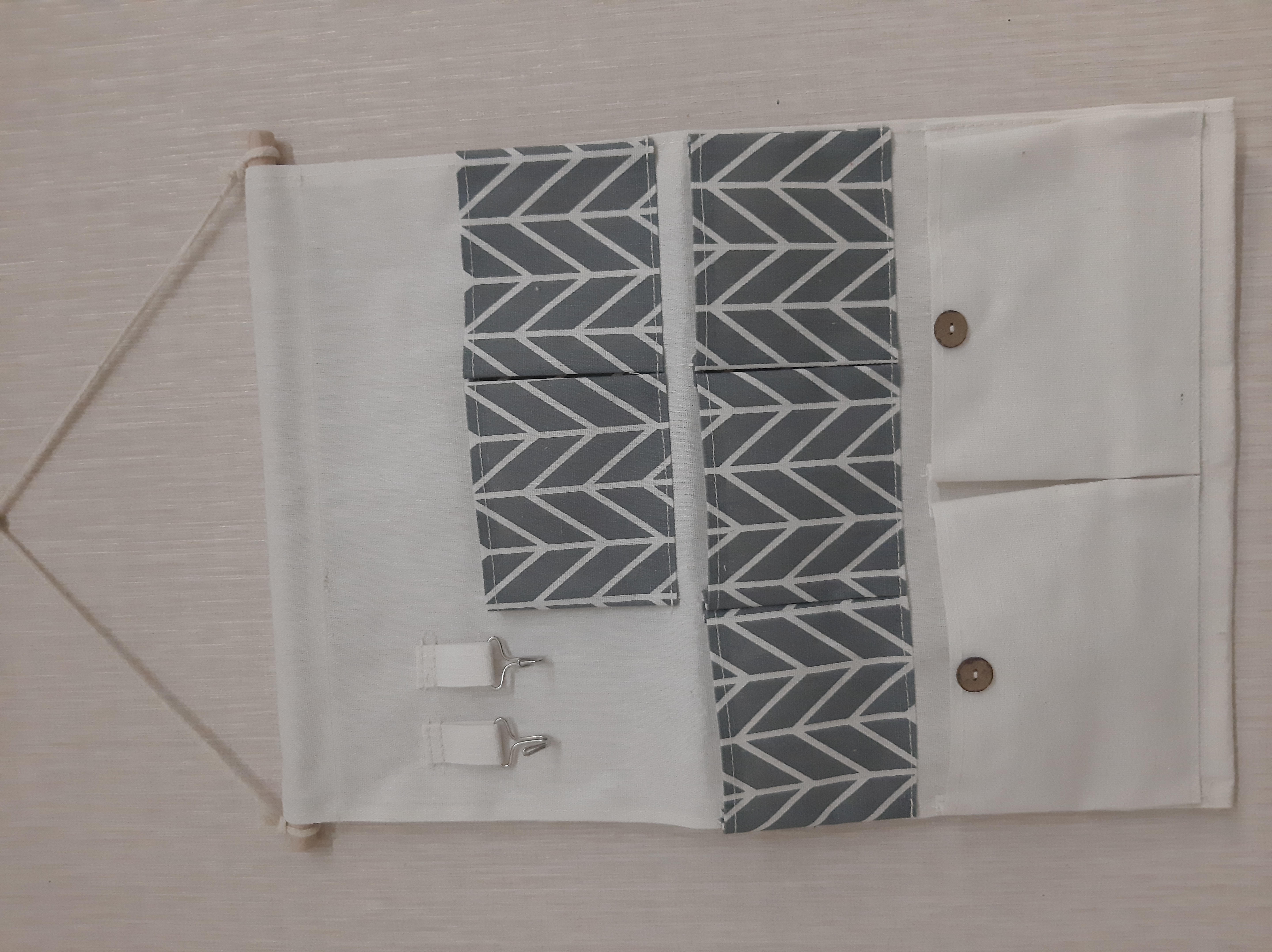 Фотография покупателя товара Органайзер подвесной с карманами «Зигзаг», 7 отделений, 49×35 см, серый - Фото 1