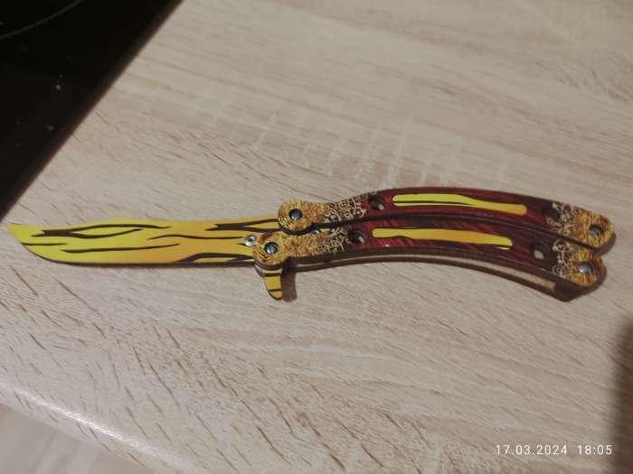 Фотография покупателя товара Деревянное оружие «Нож бабочка», жёлтые линии - Фото 3