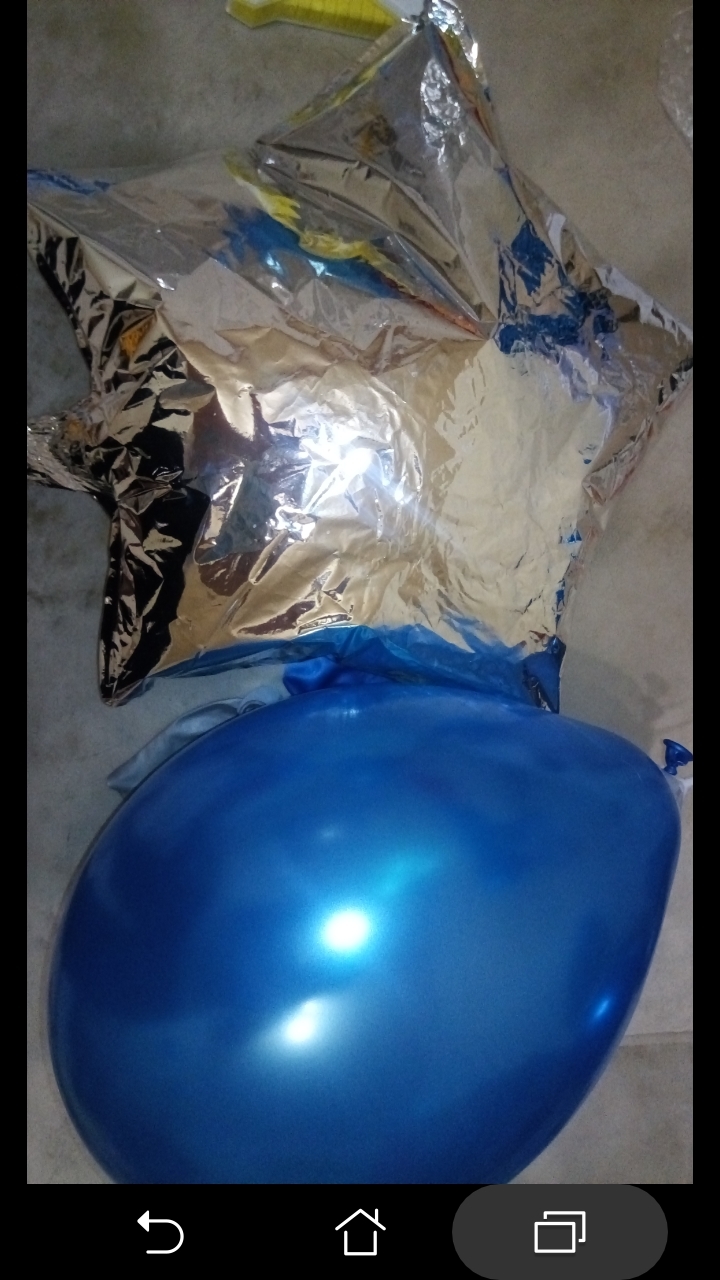 Фотография покупателя товара Воздушный шар «С днём рождения!», буквы + фонтан, набор 20 шт. + грузик, цвет серебро-синий - Фото 6
