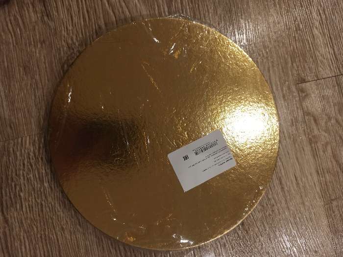 Фотография покупателя товара Подложка кондитерская, круглая, золото-белый, 16 см, 1,5 мм - Фото 2