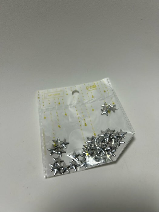 Фотография покупателя товара Декоративные элементы для творчества «Арт Узор. Звёзды», набор 50 шт., металл, серебристый, 1×1 см - Фото 1