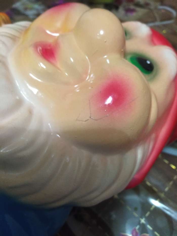 Фотография покупателя товара Садовая фигура "Гном с колоском", разноцветная, 38 см, микс