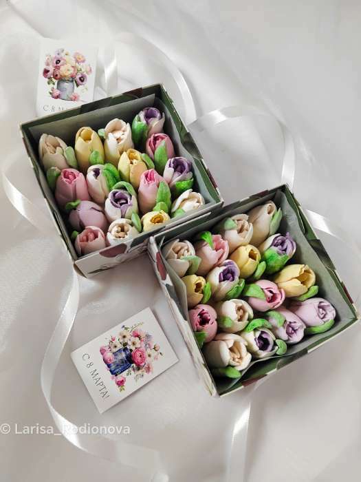 Фотография покупателя товара Коробка для кондитерских изделий с PVC крышкой «Цветы», 11.5 х 11.5 х 6 см - Фото 4