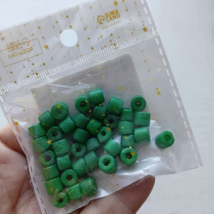 Фотография покупателя товара Бусины для творчества пластик цилиндр "Морской зелёный" набор 20 гр 0,6х0,6х0,5 см - Фото 1