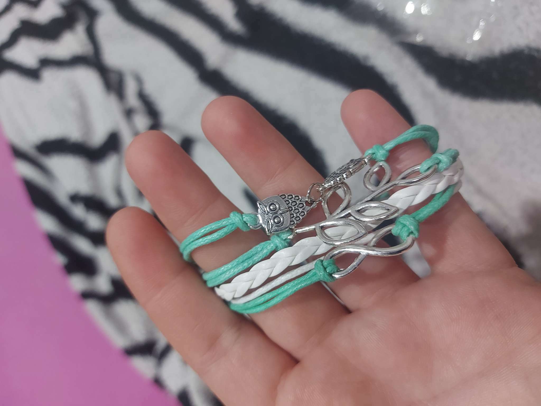 Фотография покупателя товара Браслет кожа «Магия знаков» совушки, 5 нитей, бело-серый, L=20 см - Фото 2