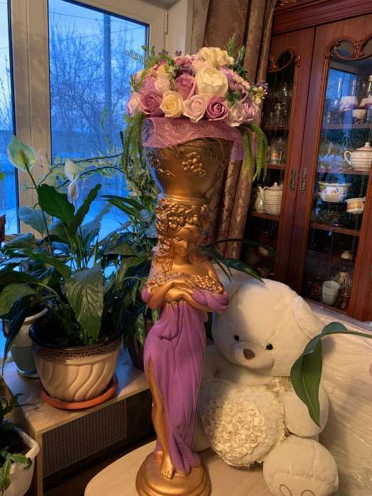 Фотография покупателя товара Фигура с кашпо "Девушка стоя с цветами" фиолетовая, 104х23х25см - Фото 1