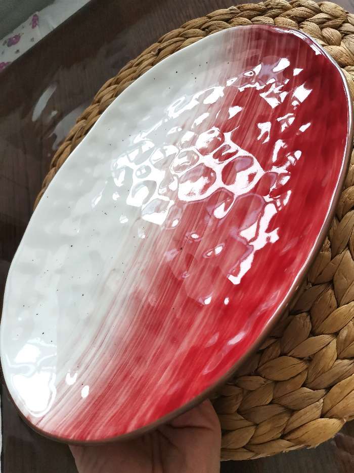 Фотография покупателя товара Блюдо фарфоровое Доляна «Космос», 31,5×22 см, цвет красный