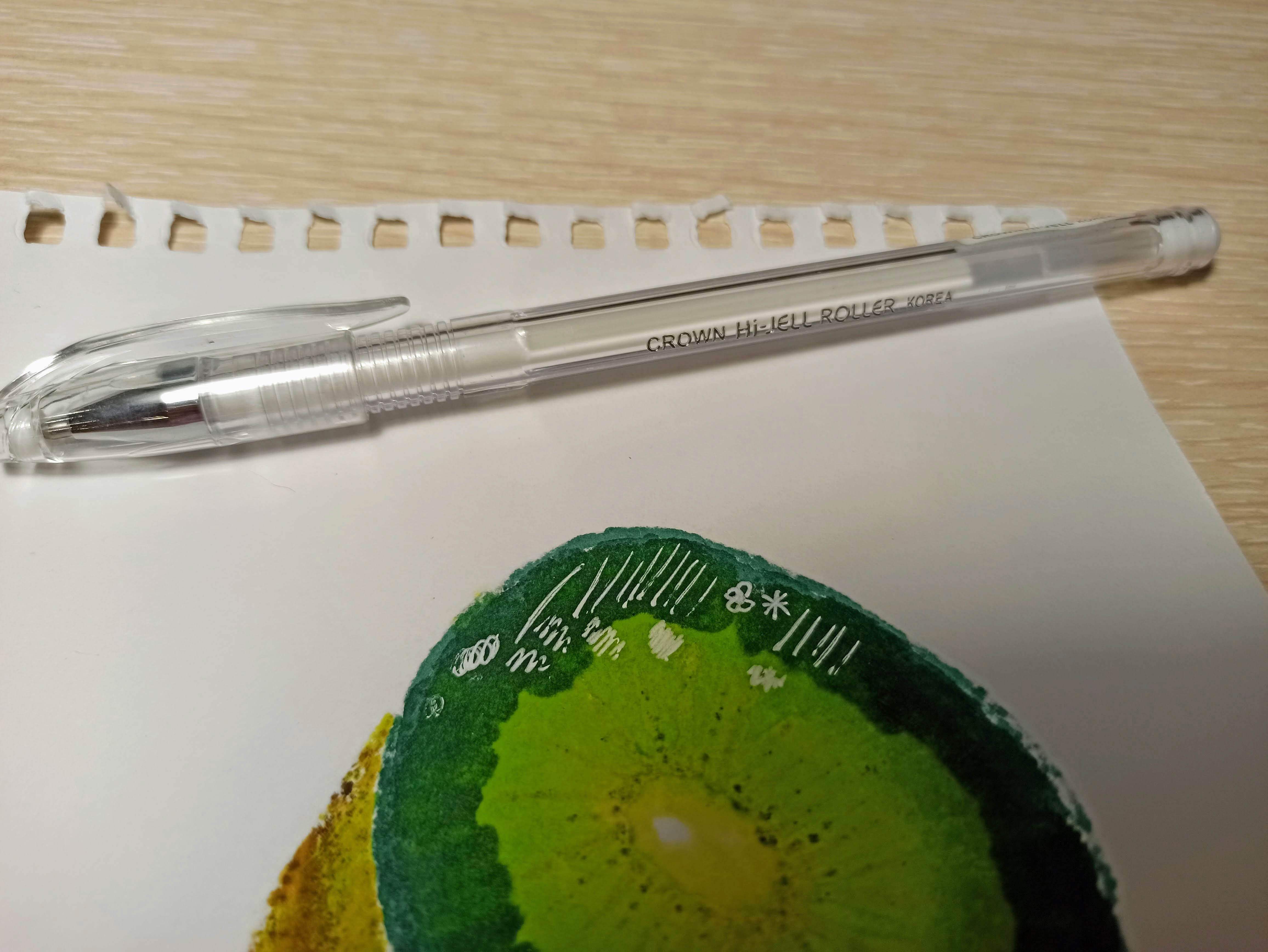 Фотография покупателя товара Ручка гелевая цветная Crown HJR-500P, чернила пастель белая, узел 0.7 мм