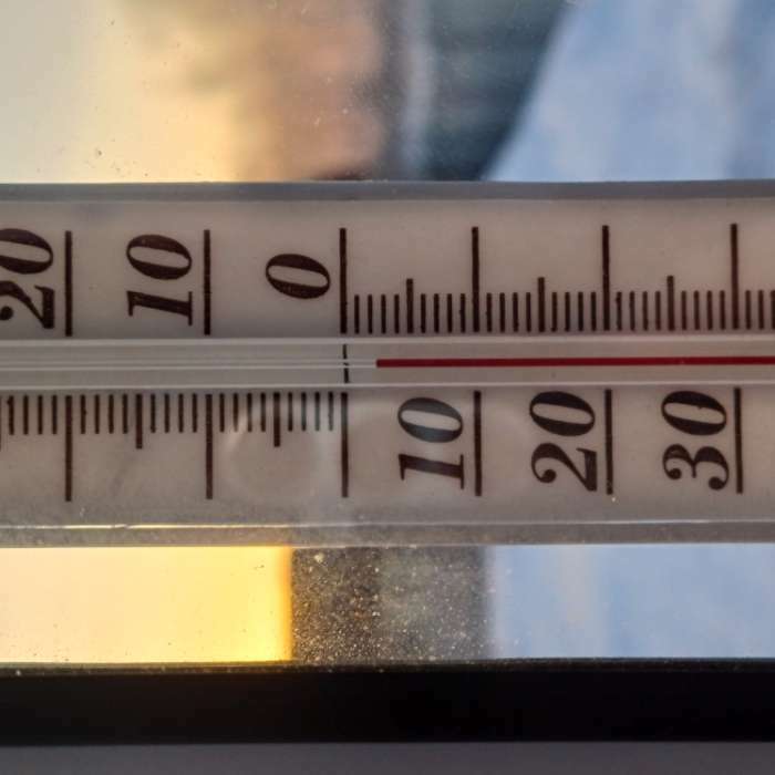 Фотография покупателя товара Термометр, градусник уличный, на окно, на липучке, от -50°С до +50°С, 25 х 4 см