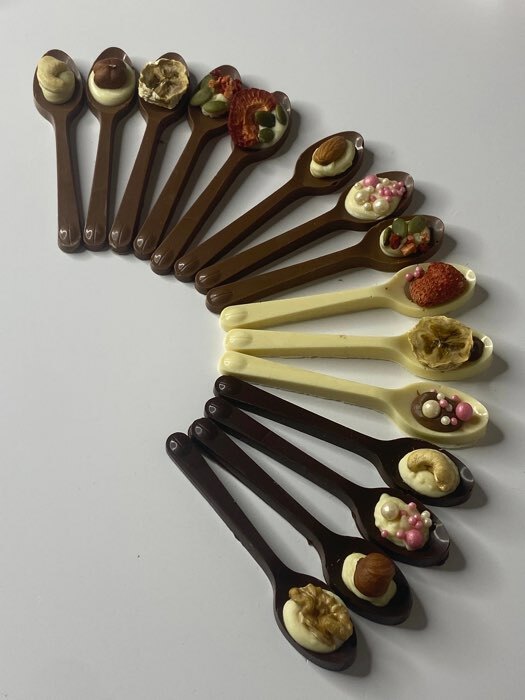 Фотография покупателя товара Форма для шоколада KONFINETTA «Ложки», 27,5×13,5 см, 10 ячеек (11,5×2,7 см)