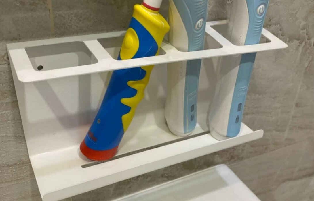 Фотография покупателя товара Держатель для зубных щеток, 210×100×60 мм, цвет белый - Фото 2