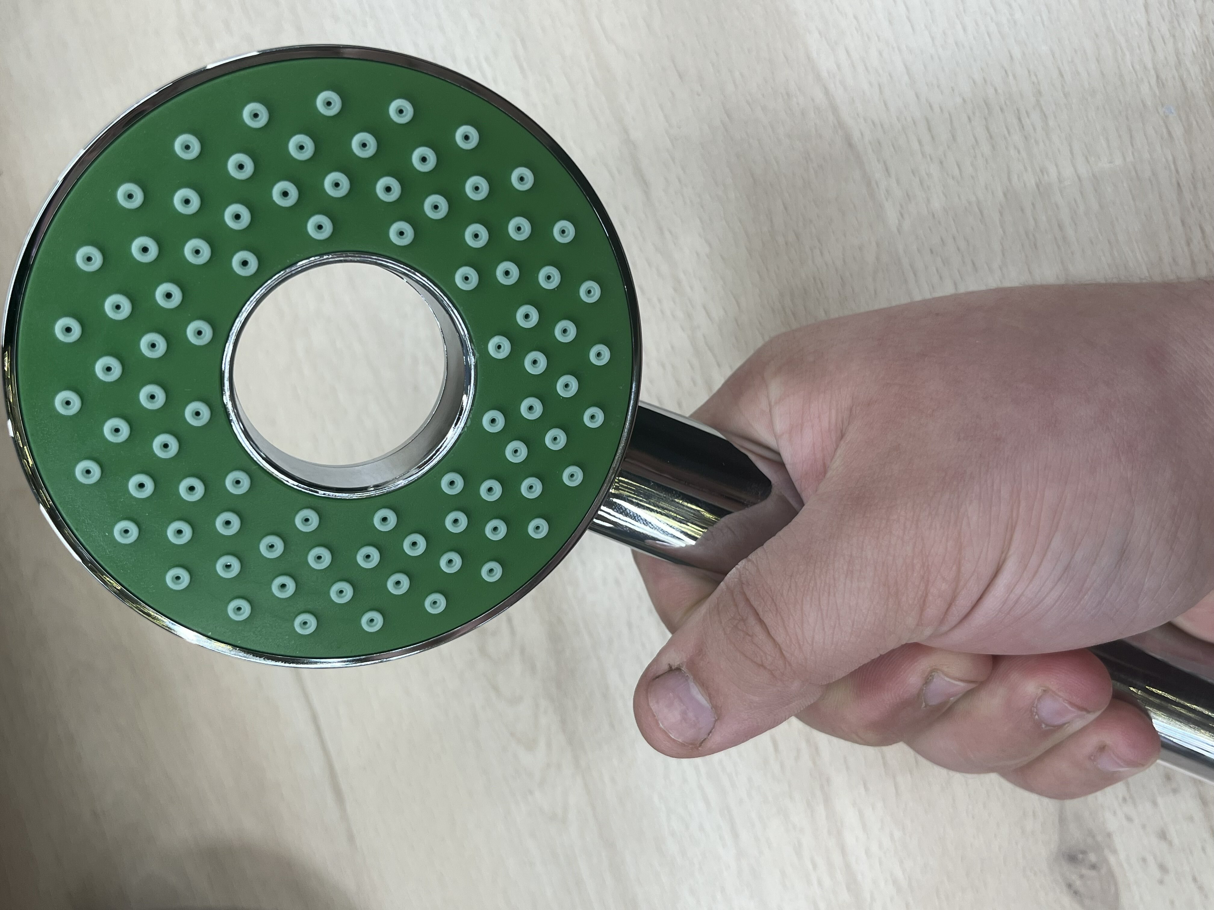 Фотография покупателя товара Лейка для душа ZEIN Z3537, d=105 мм, отверстие внутри, хром/зелёный - Фото 1