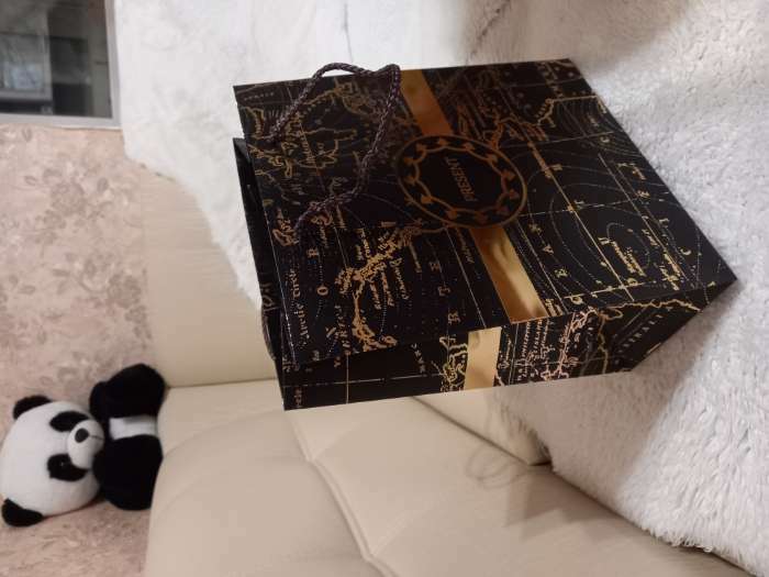 Фотография покупателя товара Пакет подарочный ламинированный вертикальный, упаковка, «Gold present», S 12 х 15 х 5.5 см - Фото 1