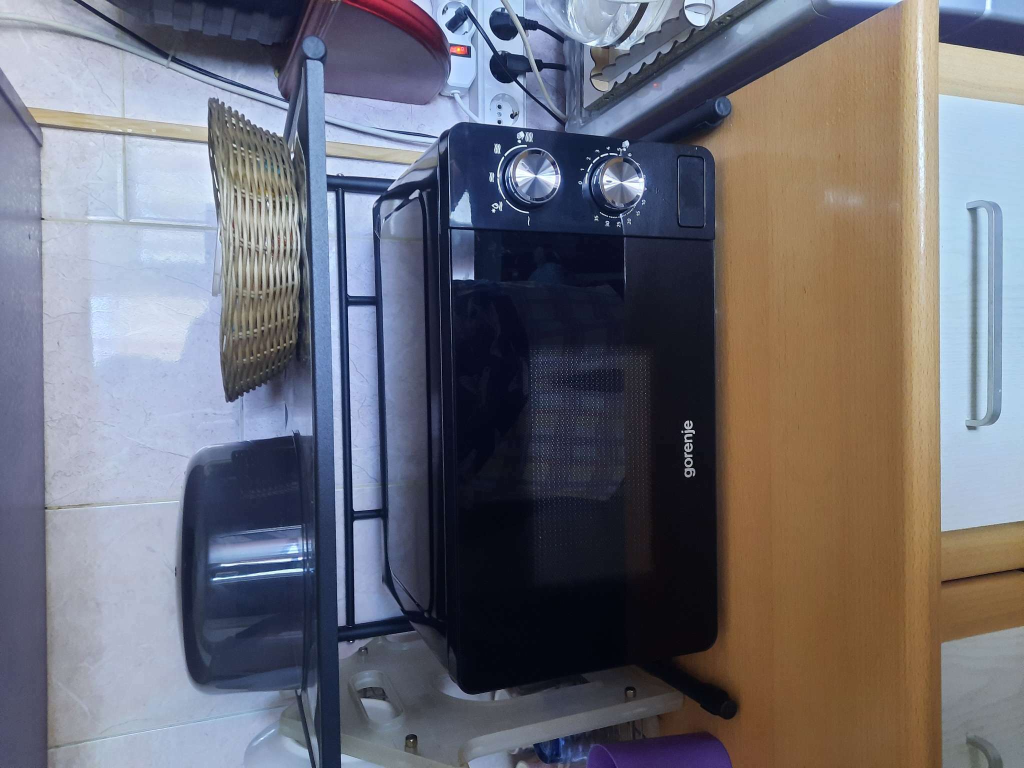 Фотография покупателя товара Этажерка для микроволновой печи, 56×38×35,5 см, цвет чёрный - Фото 1