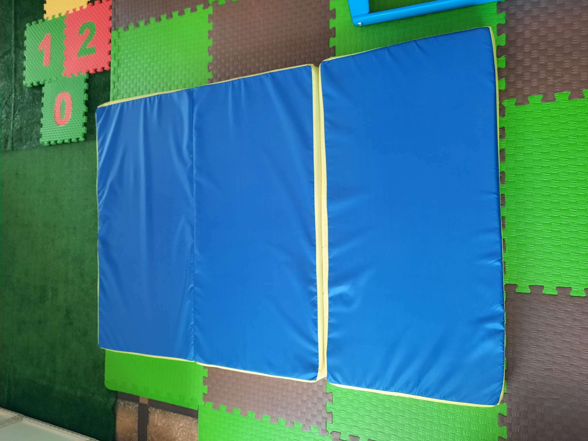 Фотография покупателя товара Мат ONLYTOP, 100×150×8 см, 2 сложения, МИКС - Фото 3