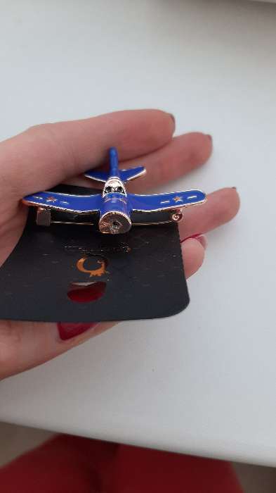 Фотография покупателя товара Брошь "Самолёт" с пропеллером, цвет синий в золоте - Фото 1