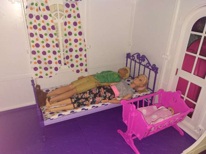 Фотография покупателя товара Кроватка, фиолетовая, с постельным бельём, в пакете - Фото 2