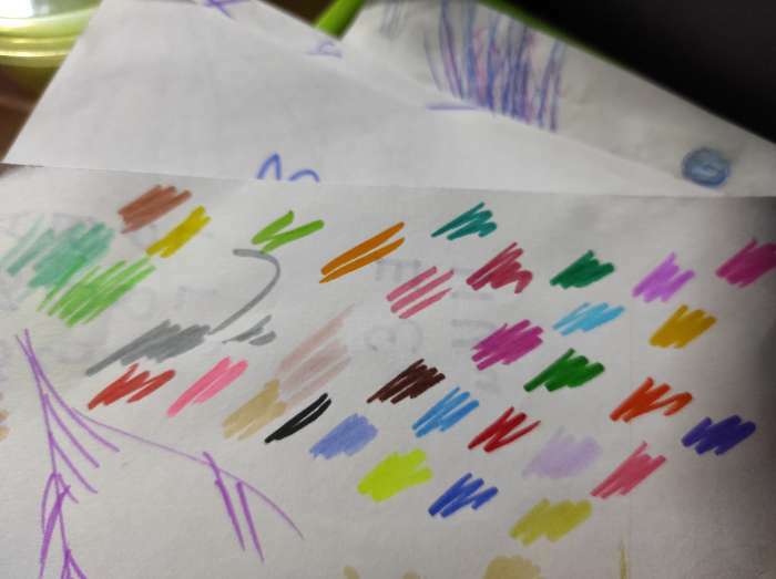 Фотография покупателя товара Набор маркеров, 36 цветов, кистеобразный наконечник, в пластиковой коробке - Фото 1