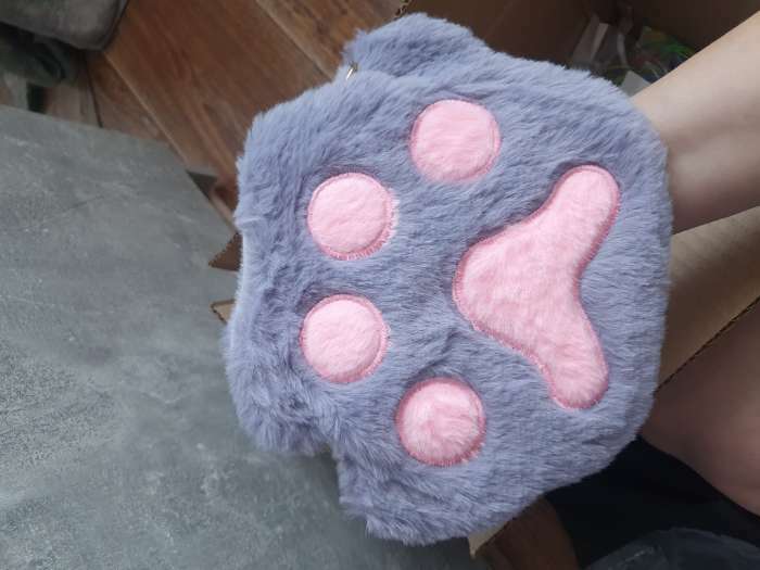 Фотография покупателя товара Сумка плюшевая «Лапка», цвет серый