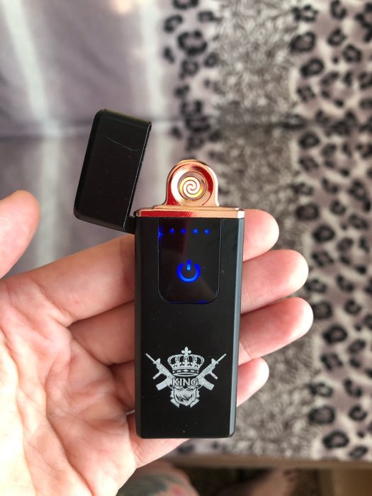 Фотография покупателя товара Зажигалка электронная "KING", USB, спираль, 3 х 7.3 см, черная - Фото 2