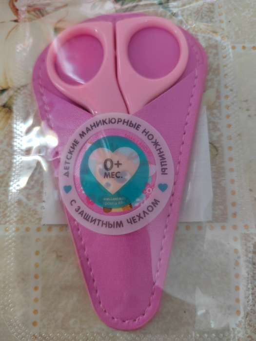 Фотография покупателя товара Детские, безопасные, маникюрные ножницы «Оленёнок», цвет розовый - Фото 2