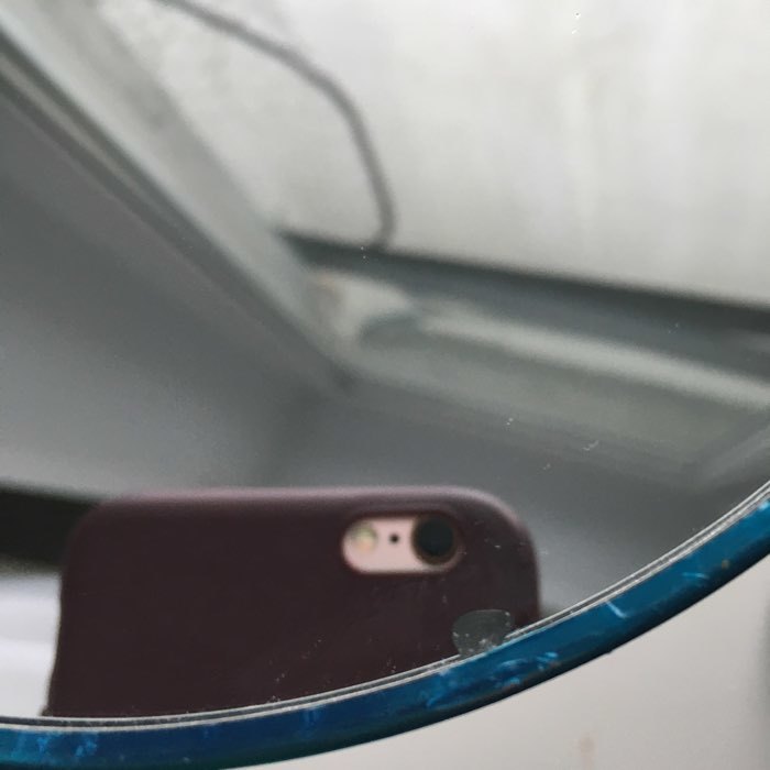 Фотография покупателя товара Зеркало настольное - подвесное «Круг», двустороннее, с увеличением, d зеркальной поверхности 16 см, цвет серебристый - Фото 6