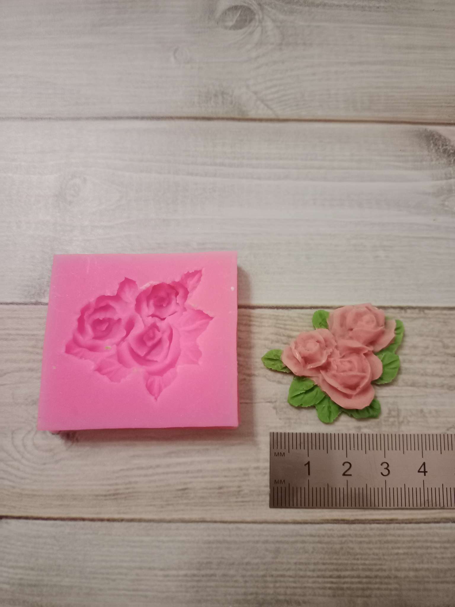 Фотография покупателя товара Молд Доляна «Букет роз», силикон, 4,5×5 см, цвет розовый - Фото 10