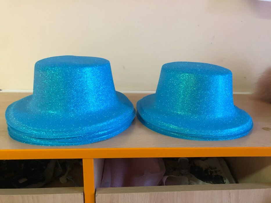 Фотография покупателя товара Карнавальная шляпа «Цилиндр», р-р. 56, цвета МИКС - Фото 1