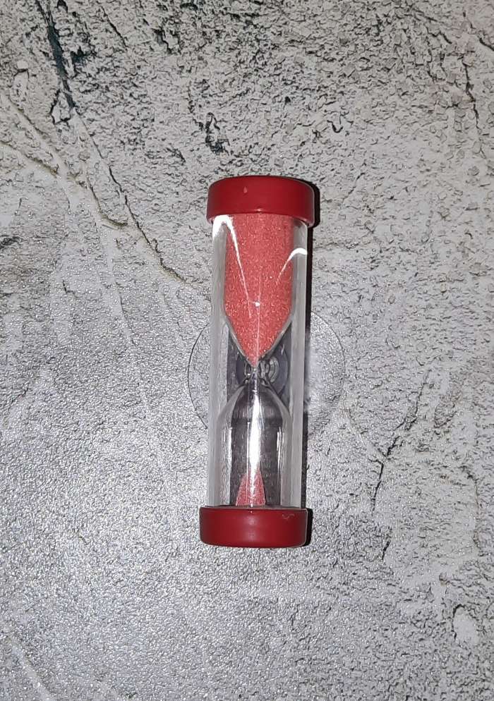 Фотография покупателя товара Песочные часы "Лиам", на 3 минуты, с присоской, 6 х 1.8 см
