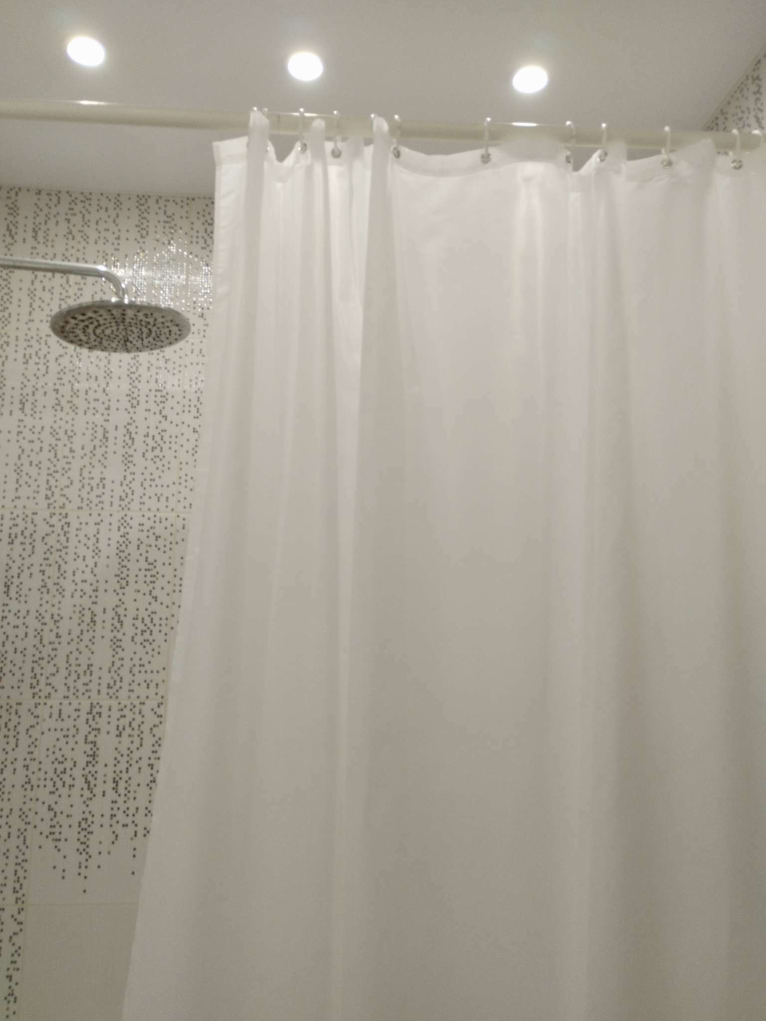 Фотография покупателя товара Штора для ванны SAVANNA «Классика» с люверсами, 180×200 см, цвет белый - Фото 2