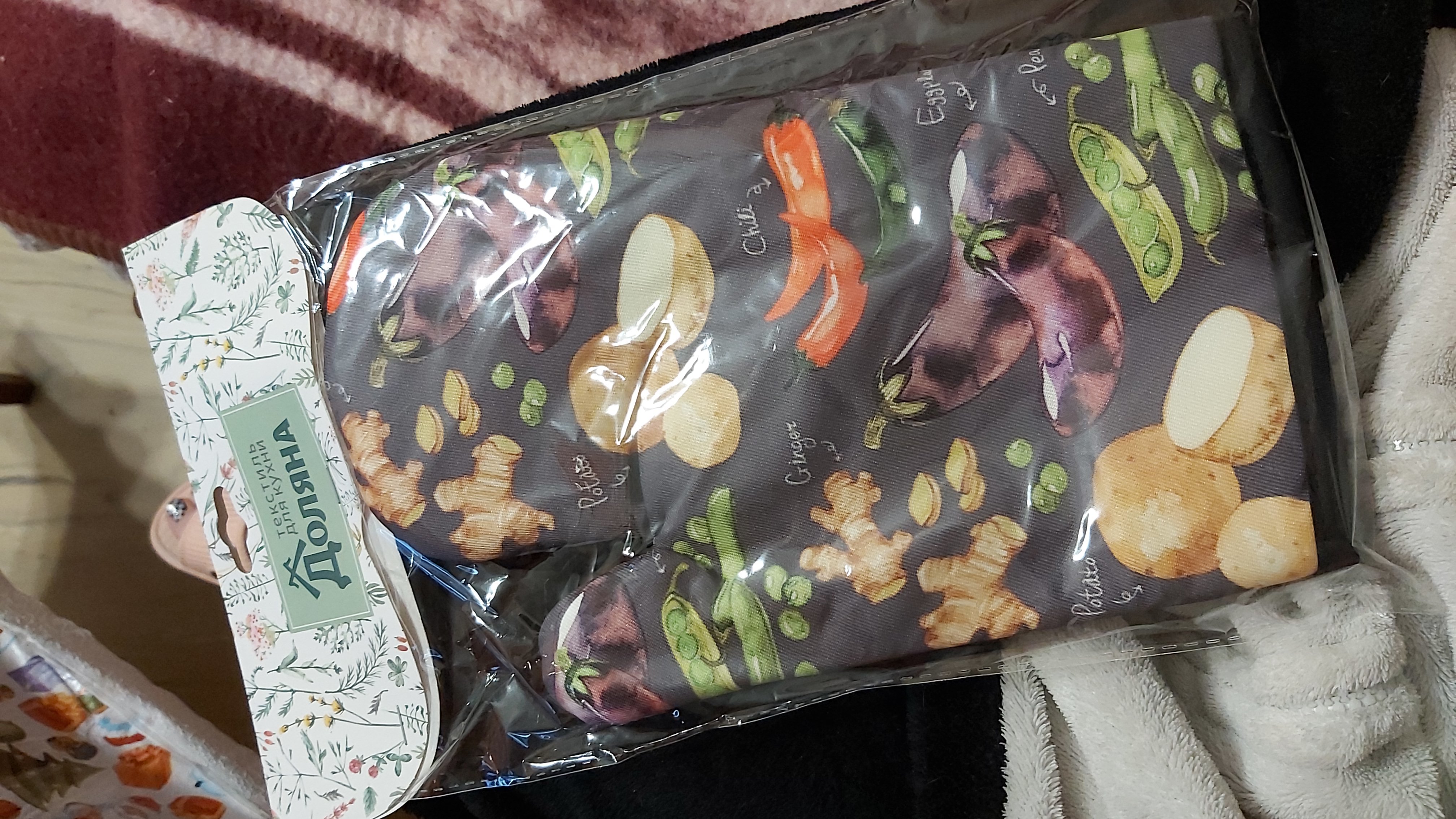 Фотография покупателя товара Варежка Доляна «Овощи», 26×16 см, 100% п/э - Фото 1