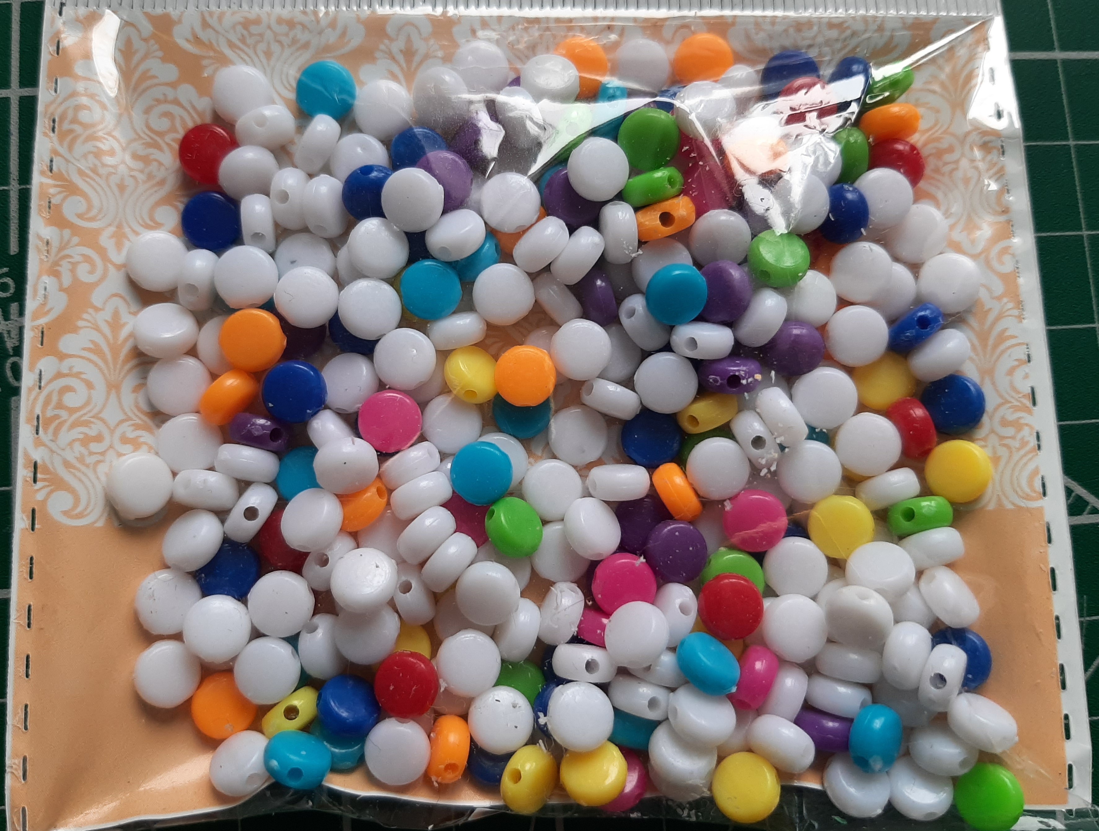 Фотография покупателя товара Бусины для творчества пластик "Цветные кругляшки" набор 20 гр 0,3х0,5х0,5 см - Фото 2