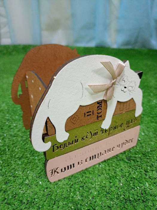Фотография покупателя товара Кашпо деревянное "Учёный котик", 12х10х11 см, дуб, бежевый - Фото 1