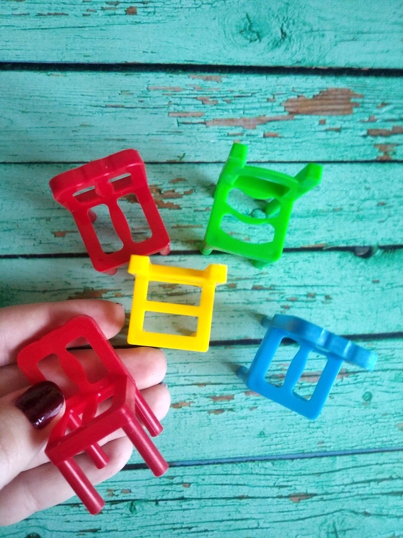 Фотография покупателя товара Настольная игра «На 4 ногах», 18 стульев, 8 цветов - Фото 59