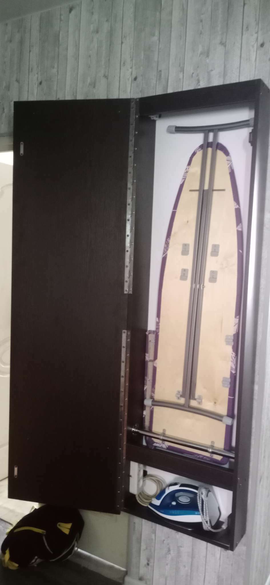 Фотография покупателя товара Пенал с зеркалом с гладильной доской Светлана, 500х150х1740, Венге - Фото 1