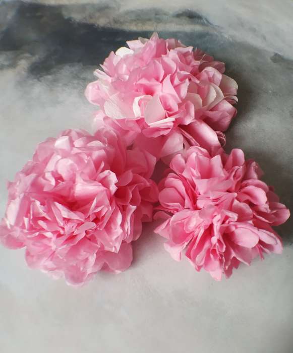 Фотография покупателя товара Бумага упаковочная тишью, розовая, 50 см х 66 см - Фото 4