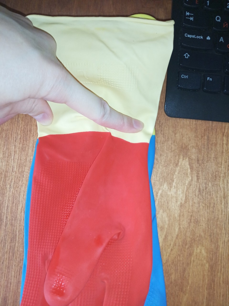 Фотография покупателя товара Перчатки хозяйственные резиновые Доляна, размер XL, плотные, 80 гр, цвет МИКС - Фото 2
