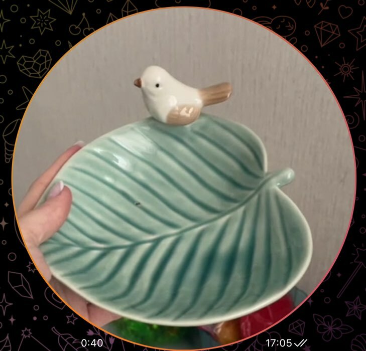 Фотография покупателя товара Блюдо керамическое «Птичка на листочке», 15,5×15,5 см, цвет голубой - Фото 10