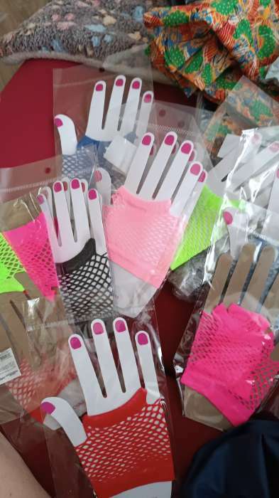 Фотография покупателя товара Карнавальные перчатки «Сеточка», набор 2 шт., цвета МИКС