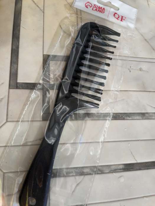 Фотография покупателя товара Расчёска двухрядная, 21 × 4,5 см, цвет чёрный