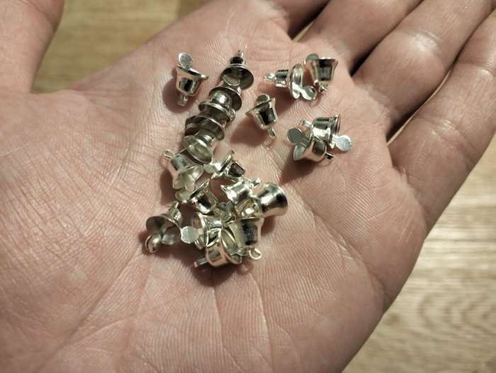 Фотография покупателя товара Колокольчик для рукоделия, набор 20 шт., размер 1 шт. — 0,8 см, цвет серебряный