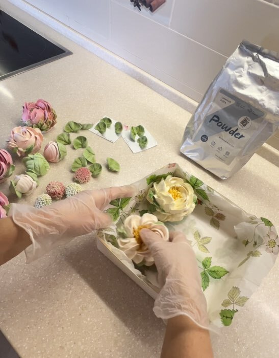 Фотография покупателя товара Бумага упаковочная тишью, «Весенний сад», 50 см × 70 см 17 грамм - Фото 5