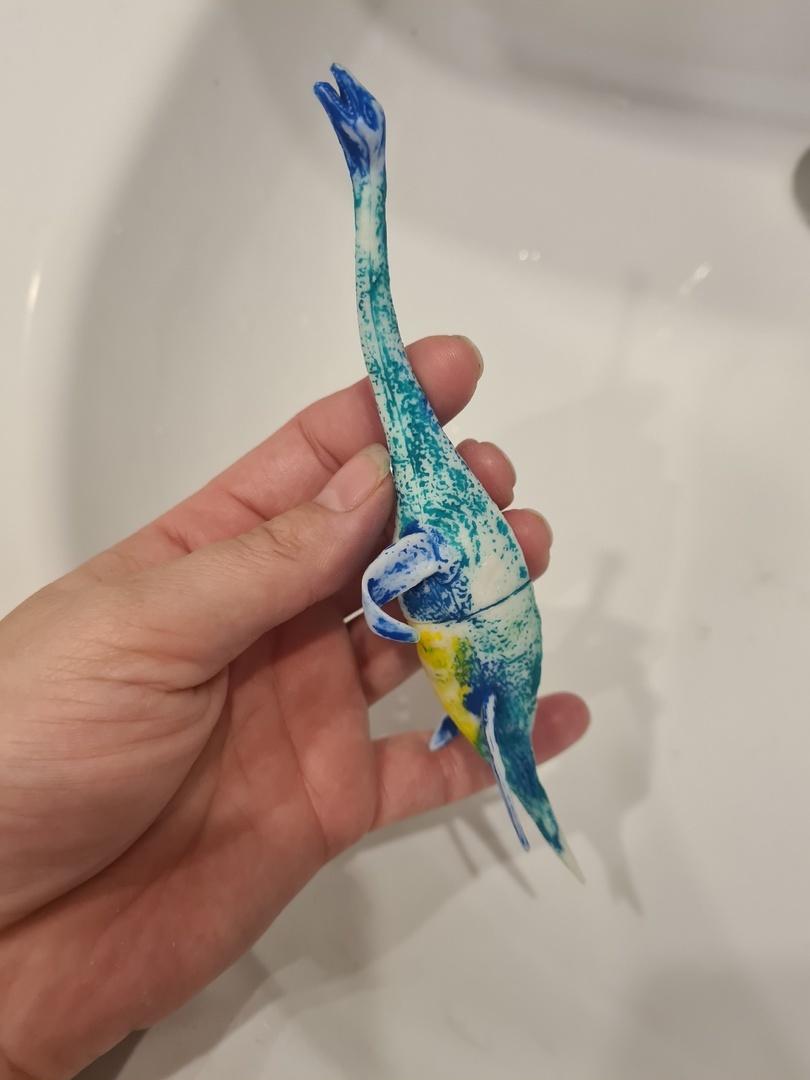 Фотография покупателя товара Набор для творчества «Раскрась спинозавра», краска 6 цветов по 2 мл, кисть - Фото 1