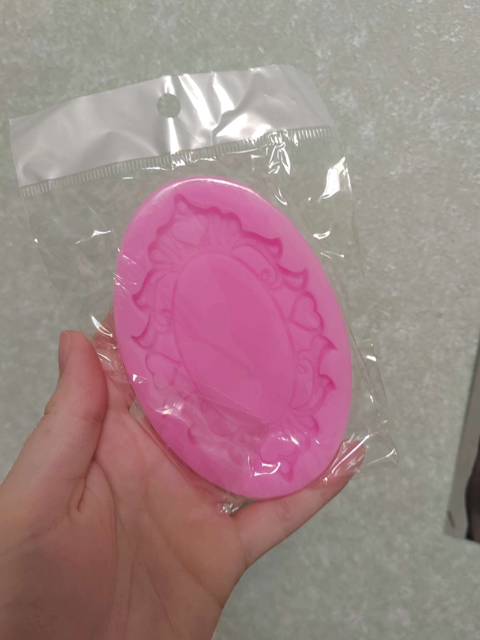 Фотография покупателя товара Молд «Табличка», силикон, 11,3×7,4 см, цвет МИКС - Фото 2