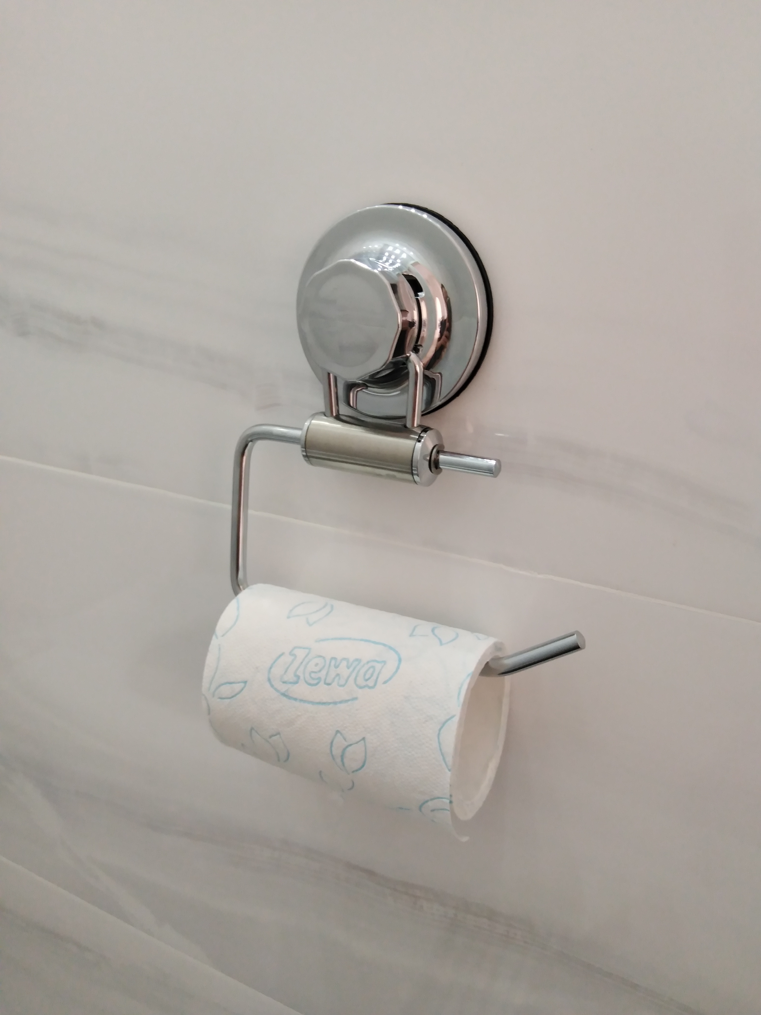 Фотография покупателя товара Держатель для туалетной бумаги на вакуумных присосках Accoona A11405-3, цвет хром - Фото 1