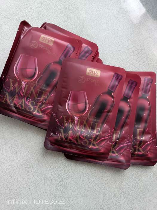 Фотография покупателя товара Маска тканевая увлажняющая для лица «Secret Beauty» с экстрактом красного вина