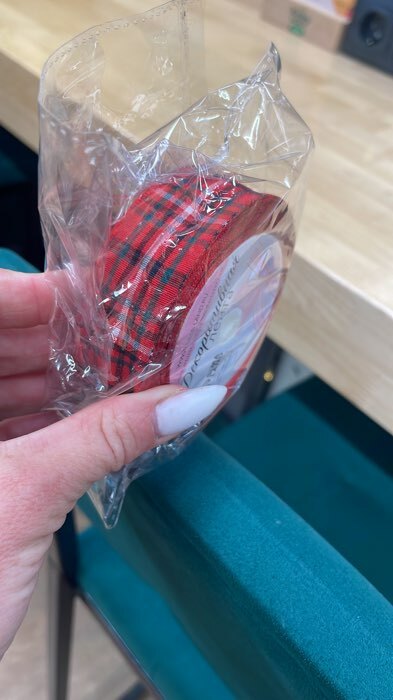 Фотография покупателя товара Лента новогодняя, декоративная «Крупная клетка», 25 мм, 9±0.5 м, красная - Фото 1