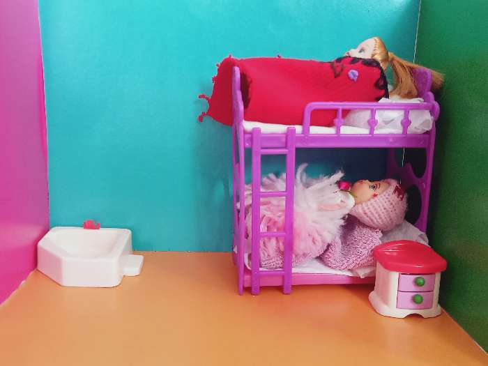 Фотография покупателя товара Аксессуары для кукол: кроватка двухъярусная «Малышка» - Фото 4