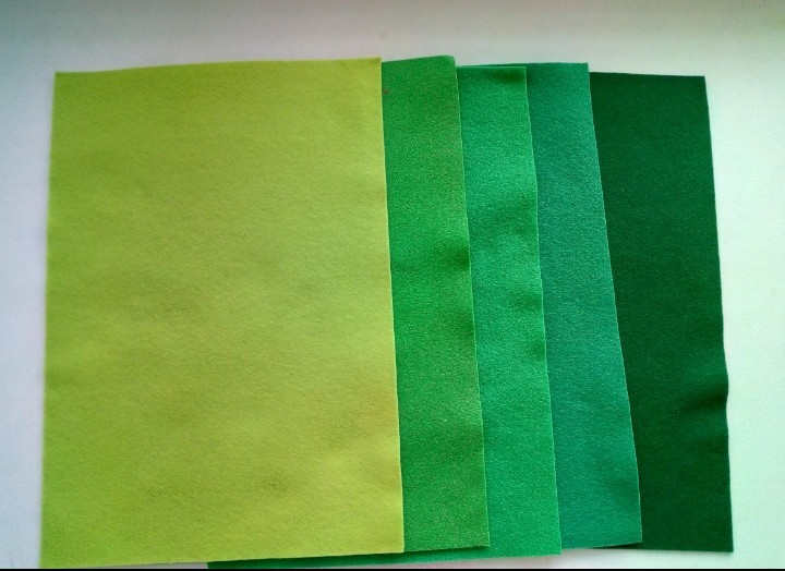 Фотография покупателя товара Фетр цветной мягкий A4 deVENTE. "Оттенки зелёного" 5 цветов, 5 листов, толщина 2 мм